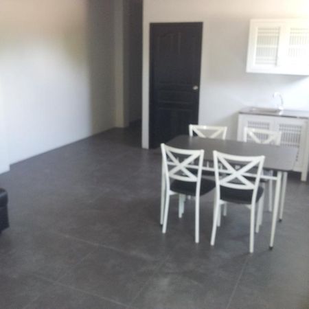 Living Room Apartments Bang Lut Beach Khaolak Bang Sak Oda fotoğraf