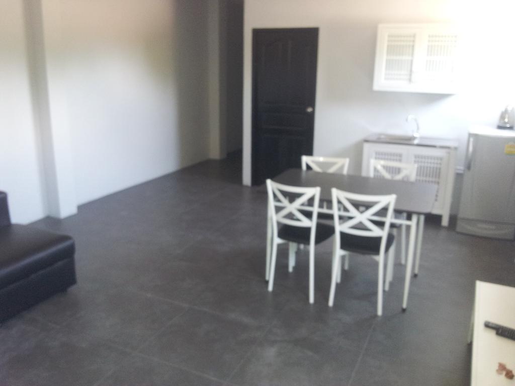 Living Room Apartments Bang Lut Beach Khaolak Bang Sak Oda fotoğraf
